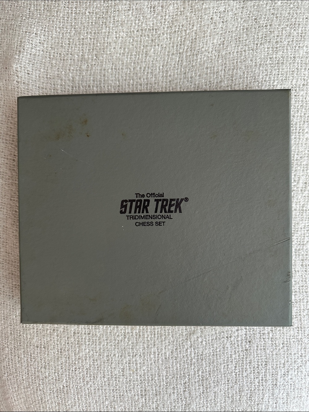 1994 The Official STAR TREK Tridimensional Chess Set pieces Only
